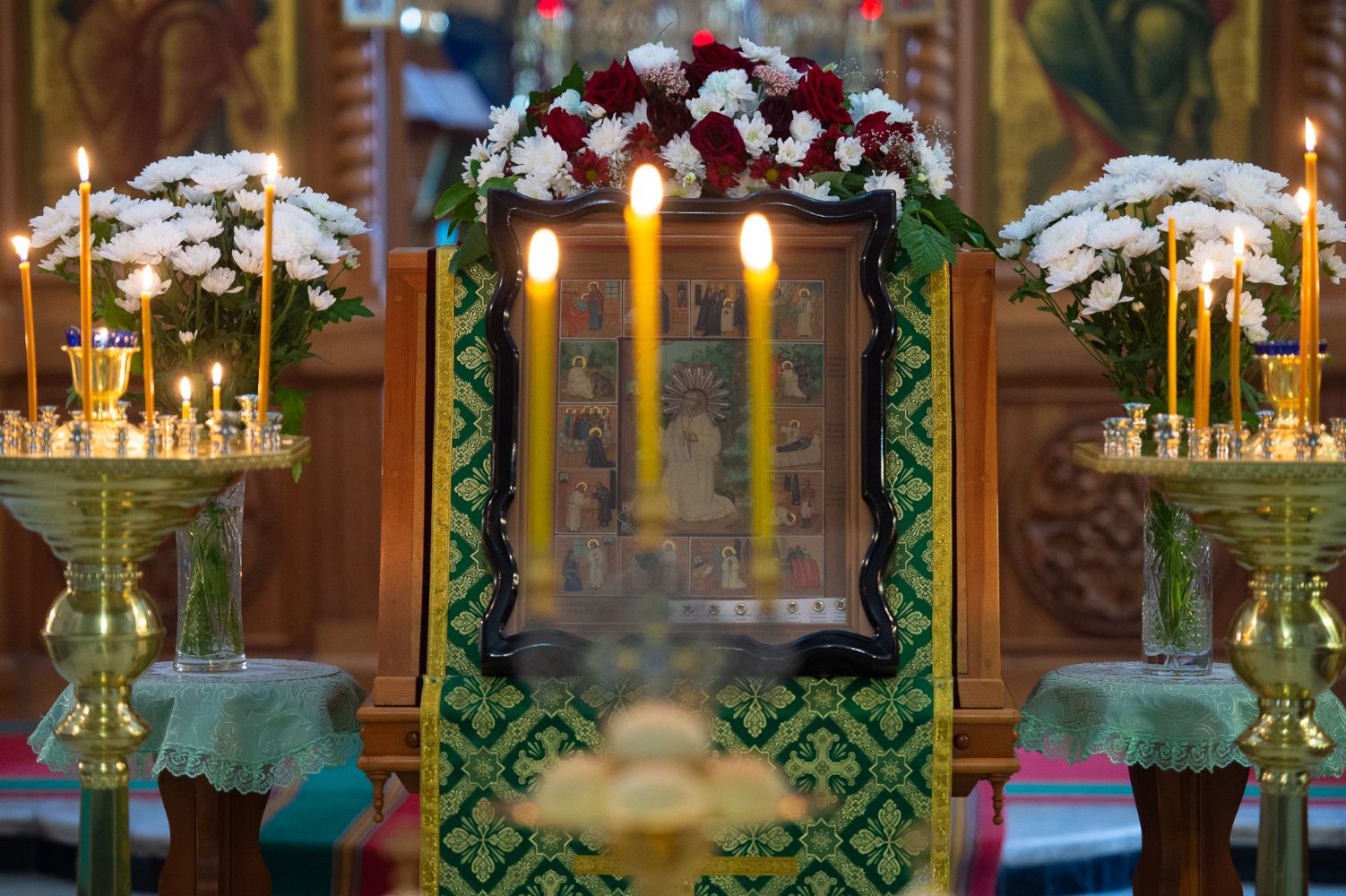 В знаменском храме молитвенно отметили престольный праздник южного придела