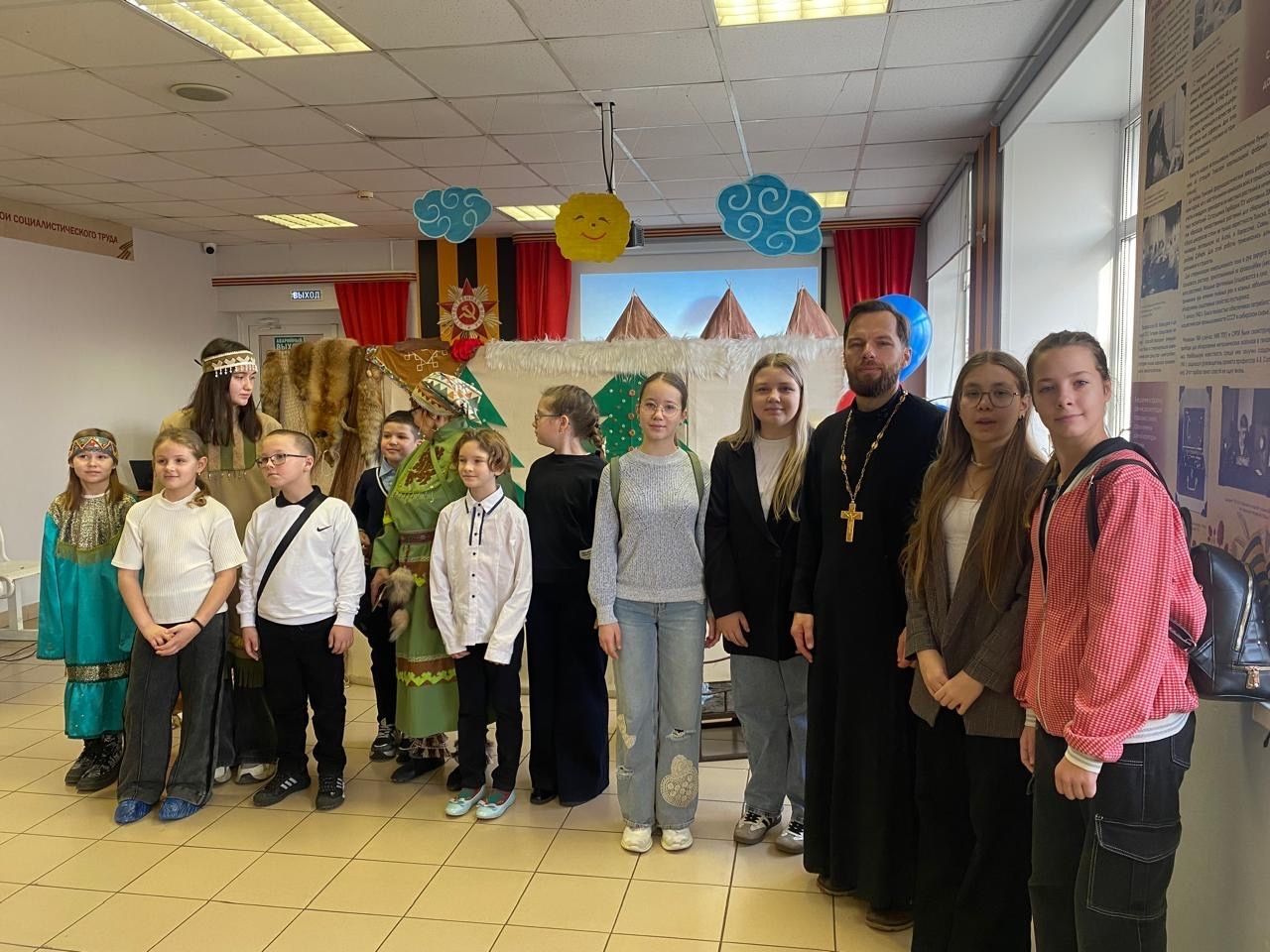 Участие в региональном квесте «День народного единства: диалог культур» в школе №28