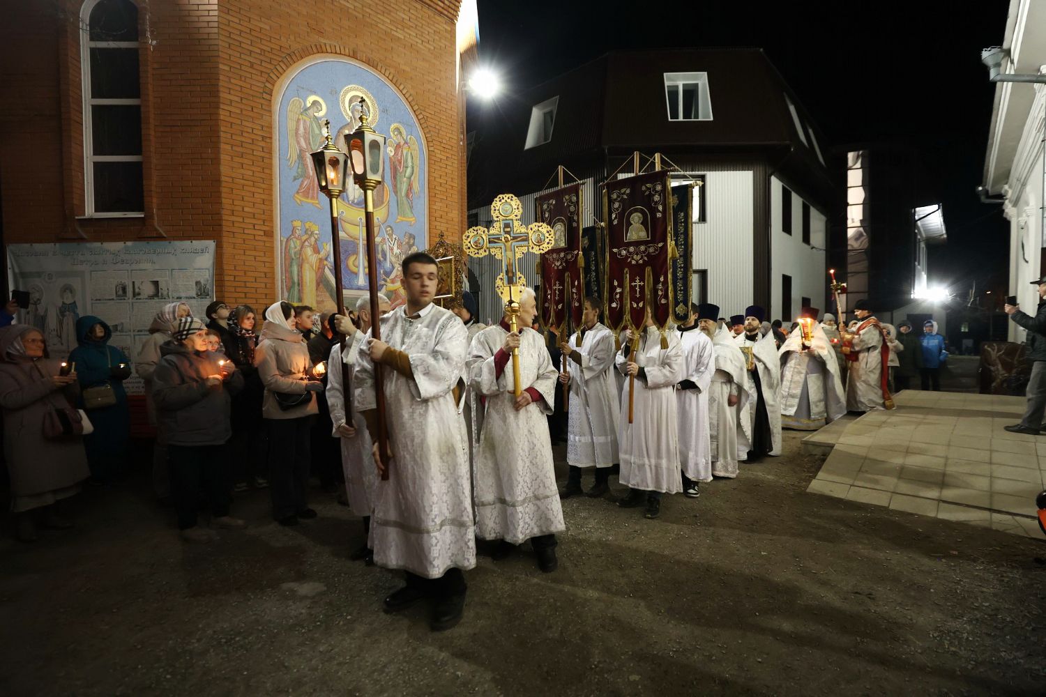 Пасхальный крестный ход прошел в Знаменском храме
