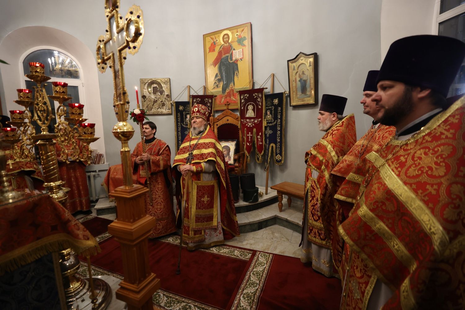 Пасхальная Литургия совершена в Знаменском храме