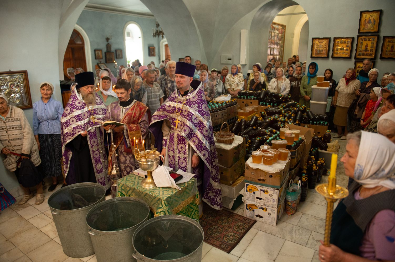 МЕДОВЫЙ СПАС, ЯБЛОЧНЫЙ И ОРЕХОВЫЙ. ЗАЧЕМ ОСВЯЩАЮТ ПРОДУКТЫ?